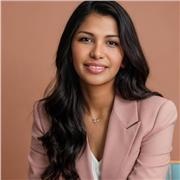 Soy nativa de un país hispanohablante, con gran conocimiento en el idioma español, y tengo la posibilidad de enseñar ESPAÑOL a diferentes tipos de perfiles, desde Español básico hasta gramática y correcta escritura